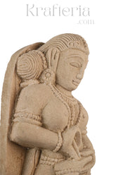 A Touch of Reverence - Ornamenting the Feet in Silence